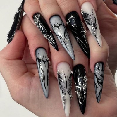 Dark Gothic Caring Butterfly Wearable Fake Nails