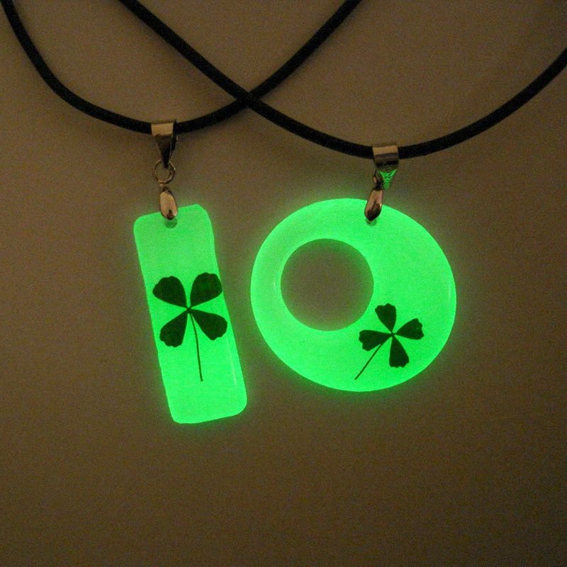 Women Fashion Creative Handmade Dropping Glue Luminous Dried Flower Four-Leaf Clover Pendant Necklace 6 Pair-Bag