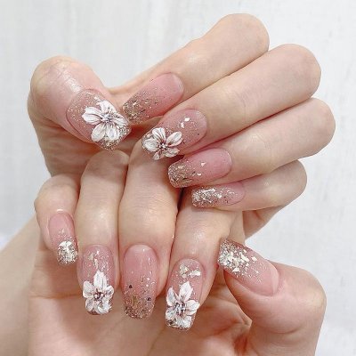 White Super Beautiful Fake Nail Patch Floral Gold Powder Long Finished Press On Nails